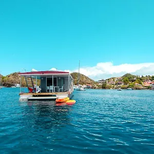 Botel Aqualodge Guadeloupe